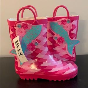 Lilly of New York pink size 11 rain boots